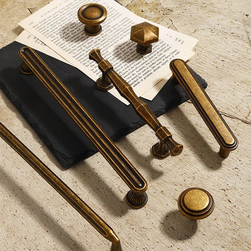 Antique Wardrobe Cabinet Handles - Retro Zinc Alloy Drawer Pulls and Knobs for Kitchen and Furniture Handles