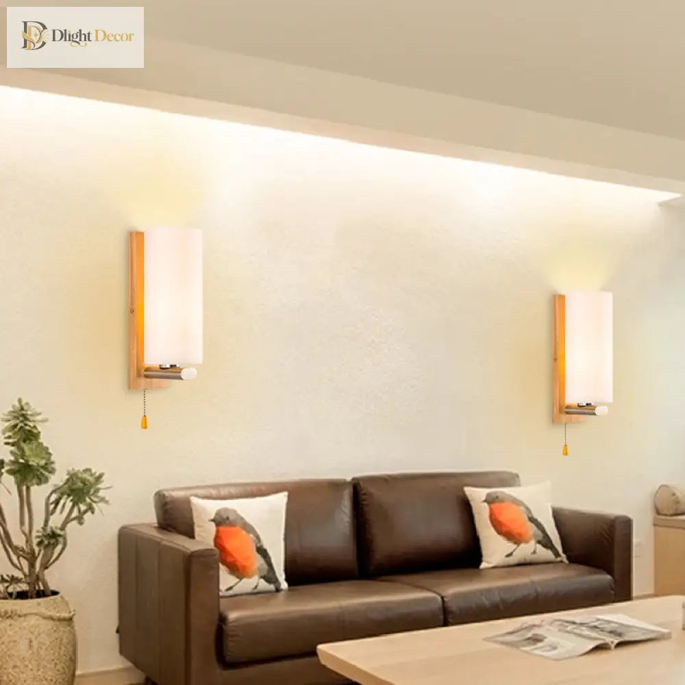 Clara’s Wall - Mounted Reading Light With Elegant Glass Shade