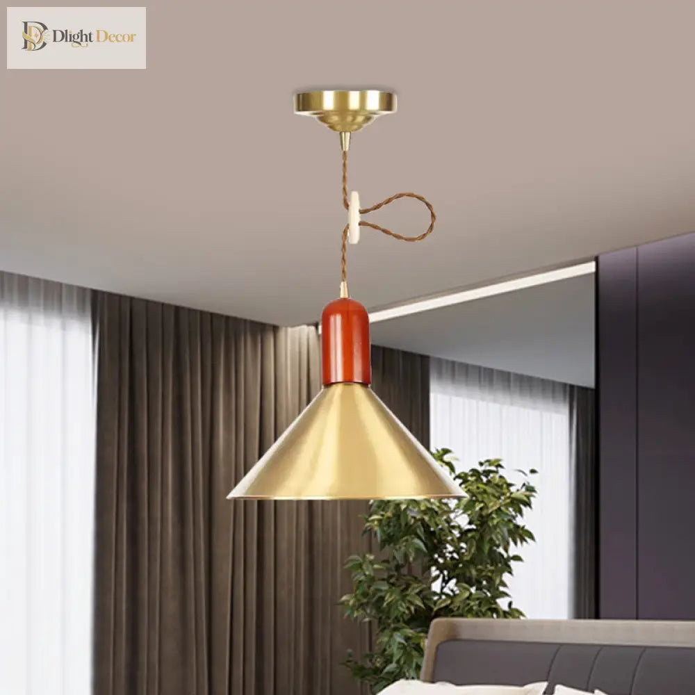 Eleanor’s Golden Glow: Expandable Pendant For Vintage Elegance (Gold 1 - Light)