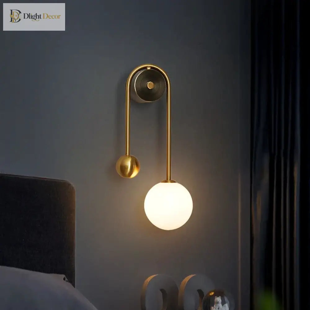 Elegant Modern Wall Lamp With Glass Ball Lampshade - Led Gold Luminaire Ideal For Home Decor Living