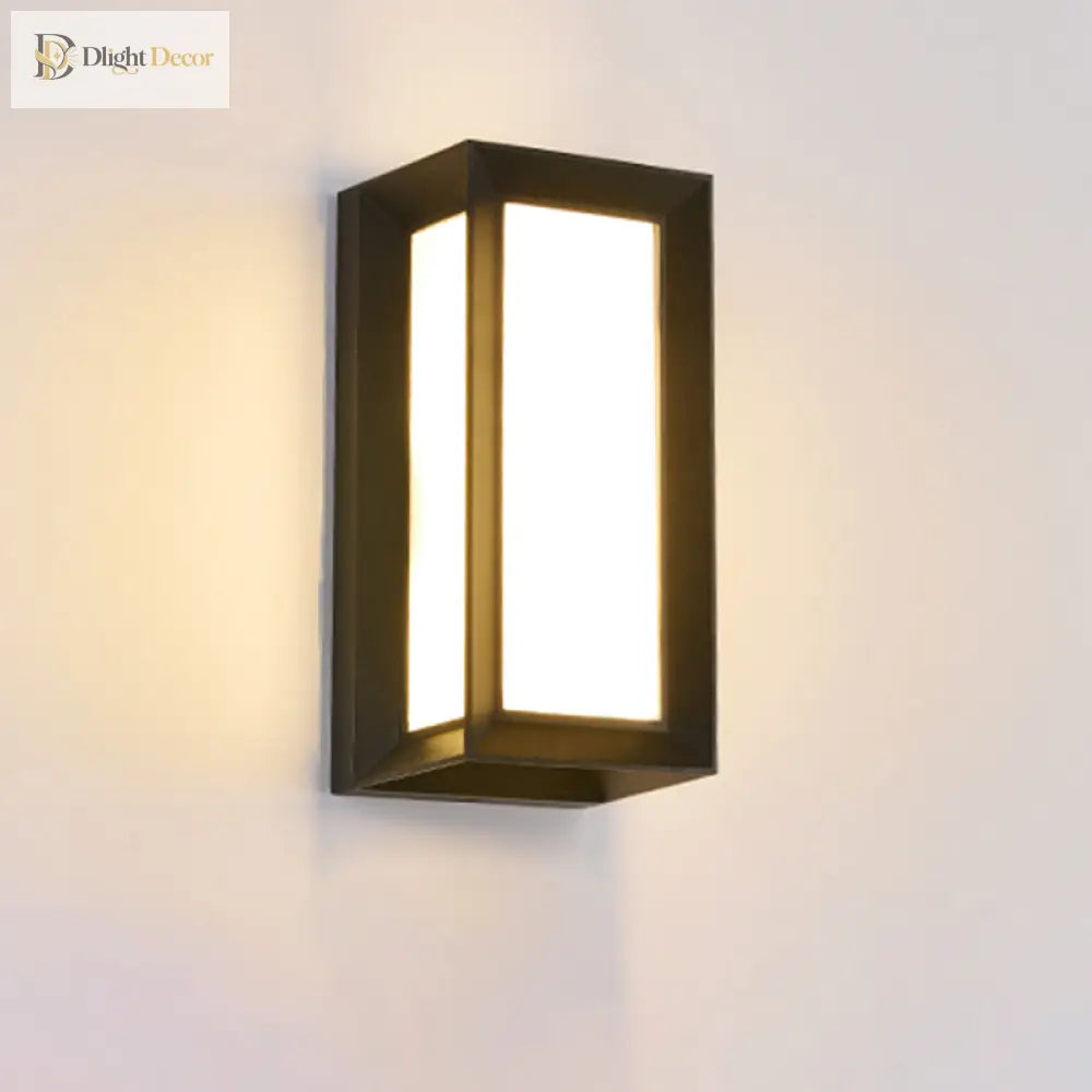 Enduring Glow: Modern Illumination For Your Courtyard
