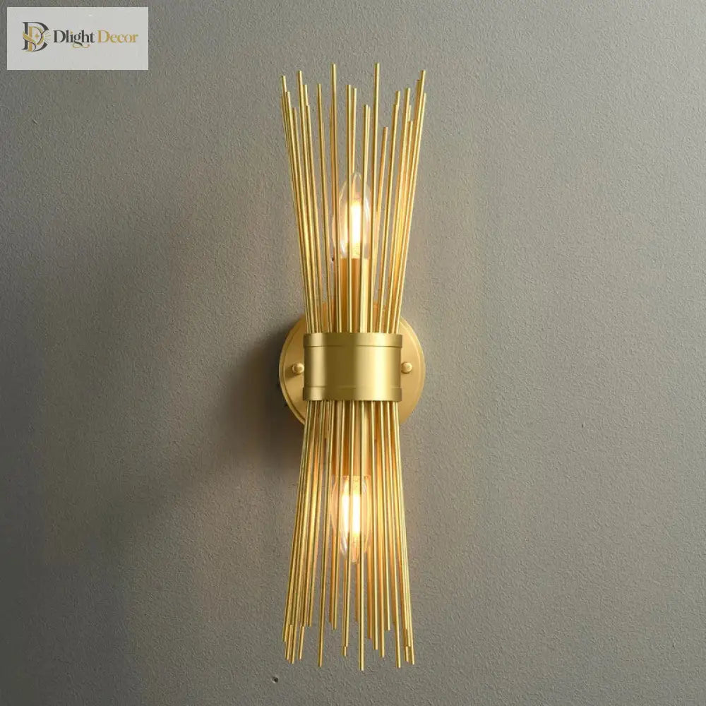 Julio’s Modern Style Brass Wall Lamp - Elegant Lighting For Your Living Spaces Wall Lamp