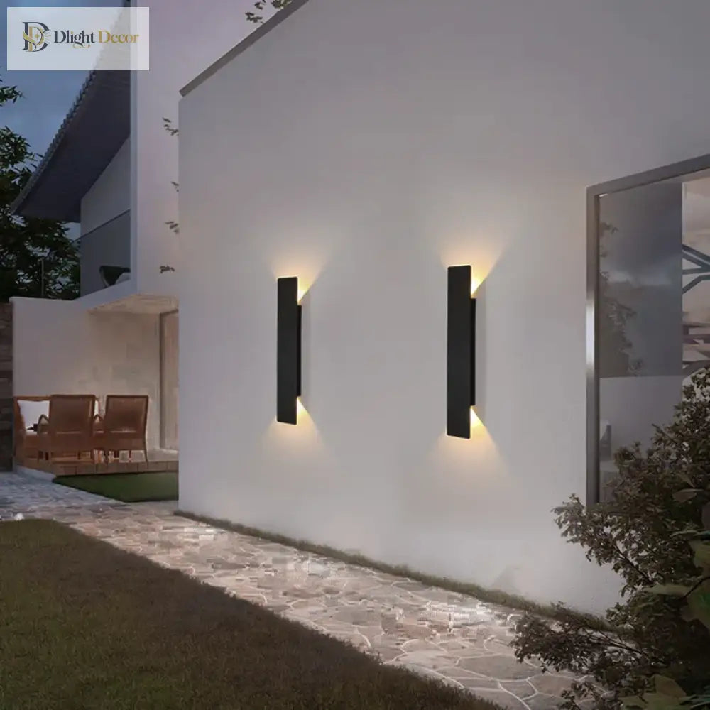 Élise Linear LED Wall Light – product view 2