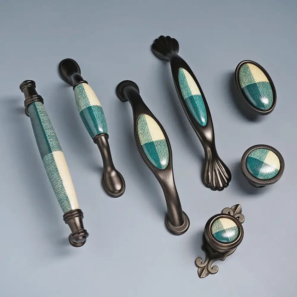 Precision Ceramic Cabinet Handles – American Style Plaid Knobs for Wardrobes and Kitchen Furniture Handles
