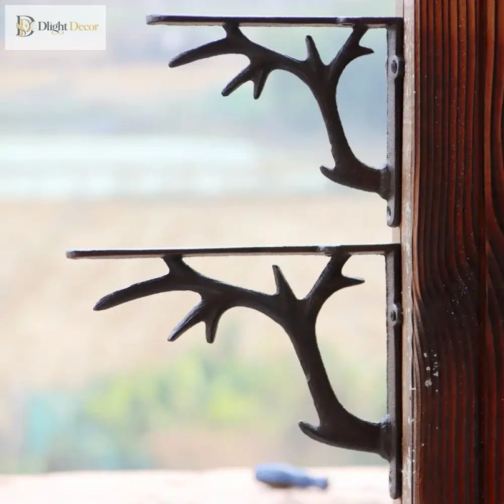 Retro iron triangle shelf bracket, dark metal, two mounting rows with star-shaped arms