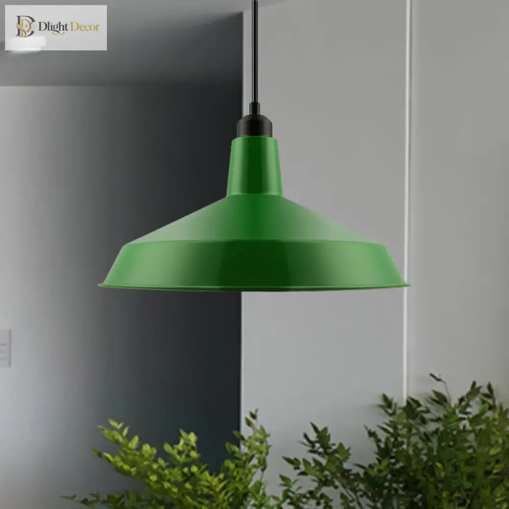 Verdant Glow: Vintage Charm With Modern Flexibility