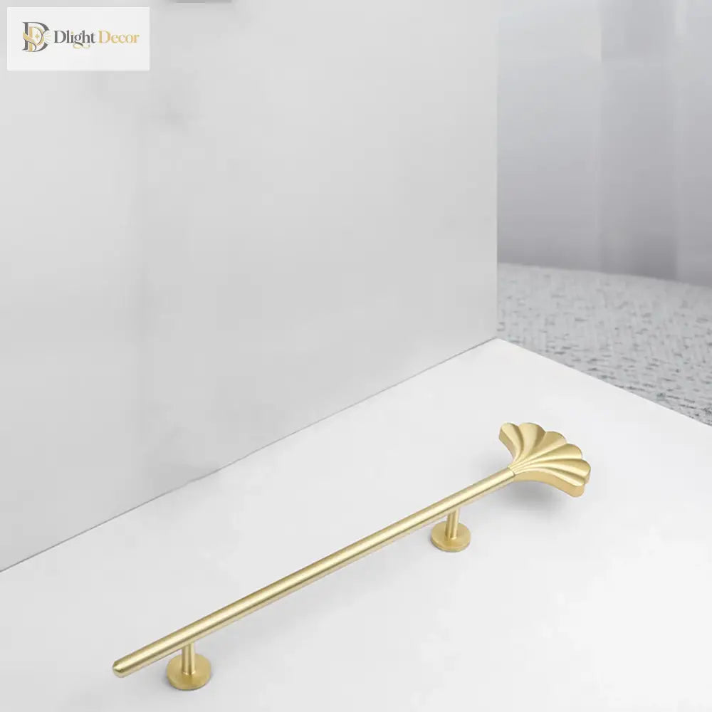 1PC Solid Brass Ginkgo Leaf Handle – Elegant Gold Furniture Knob for Cabinets Wardrobes and Cupboards 1 pc / CHINA