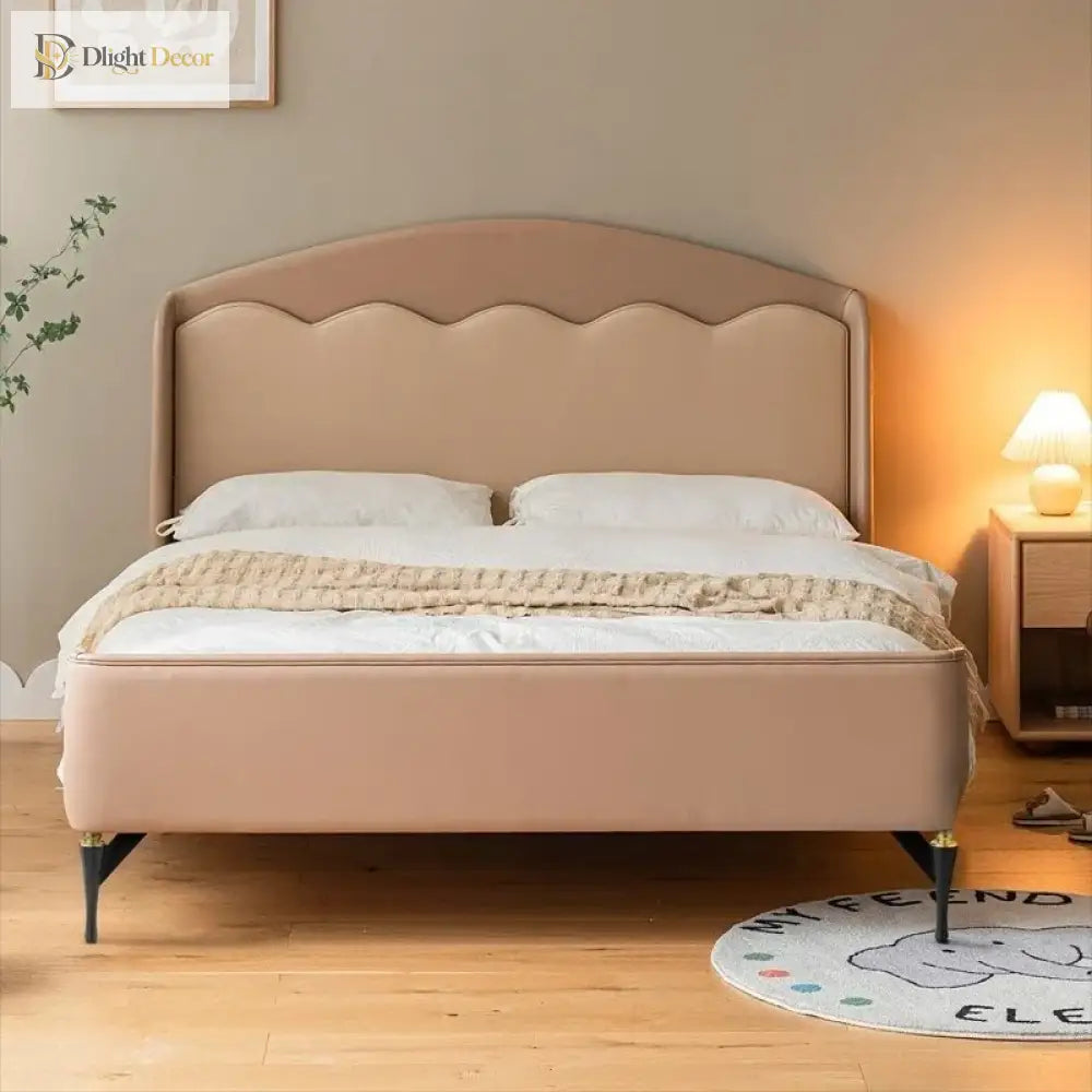 Upholstered bed with two-tone metal feet in dark color with gold accents