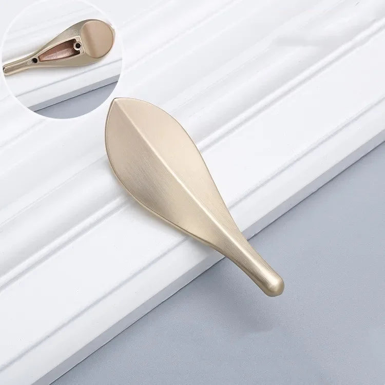 Golden Leaf Drawer Handles - Zinc Alloy Light Luxury Cabinet Knobs for Furniture Gold Handles