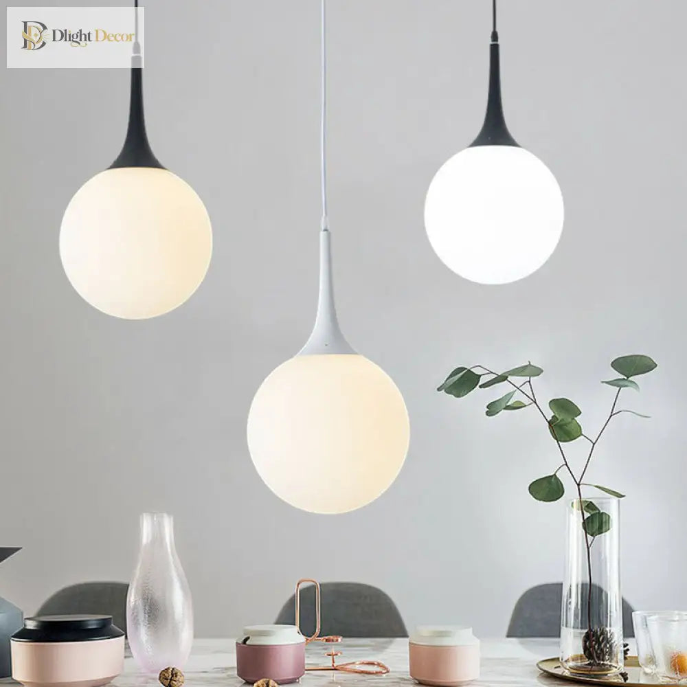 Adeline Modern Globe Pendant - Stylish Glass Light For Dining Rooms Lighting