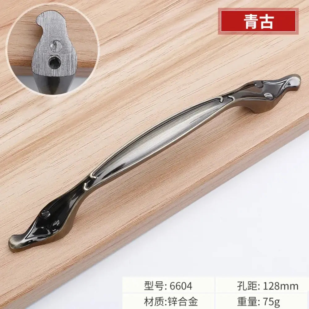 Antique Bronze Cabinet Handles - Vintage Zinc Alloy Drawer Pulls for Furniture 6604 128mm Handles