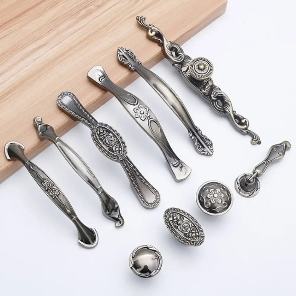 Antique Bronze Cabinet Handles - Vintage Zinc Alloy Drawer Pulls for Furniture Handles