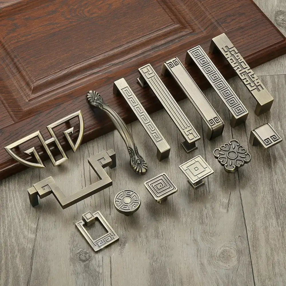 Antique Bronze Cabinet Knobs and Handles – Vintage Furniture Hardware Handles