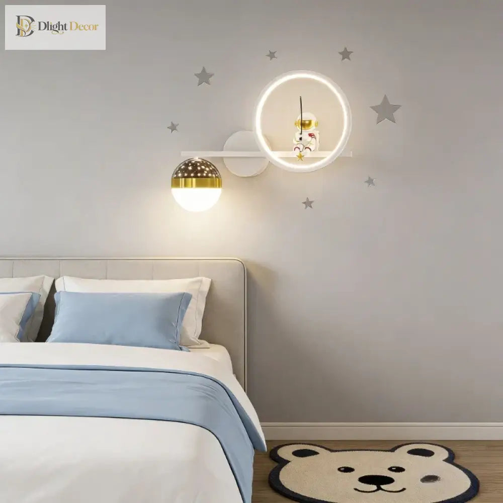 Astronaut Star Projector Wall Lamp, turns your child’s bedroom into a galaxy every single night ⭐🌙🚀 - wall Lamp