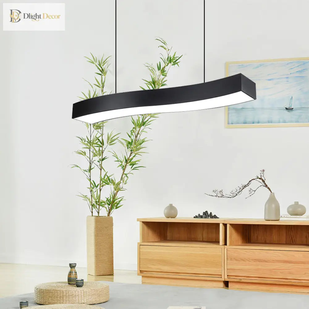 Clara’s Elegant Wave Pendant Lamp: Modern Design Meets Functionality