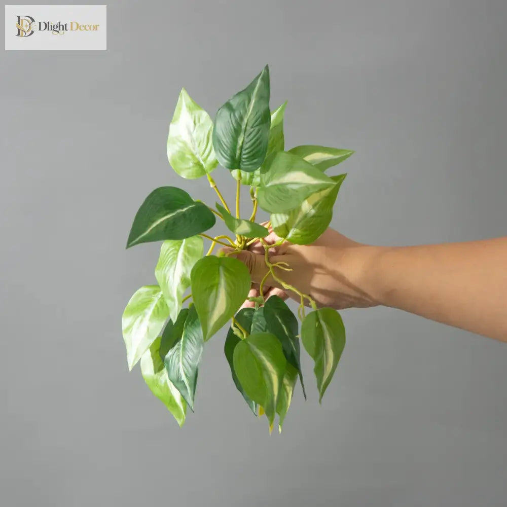 Dlight Decor 25cm Monstera Leaf Vine for Desktop and Holiday Decor