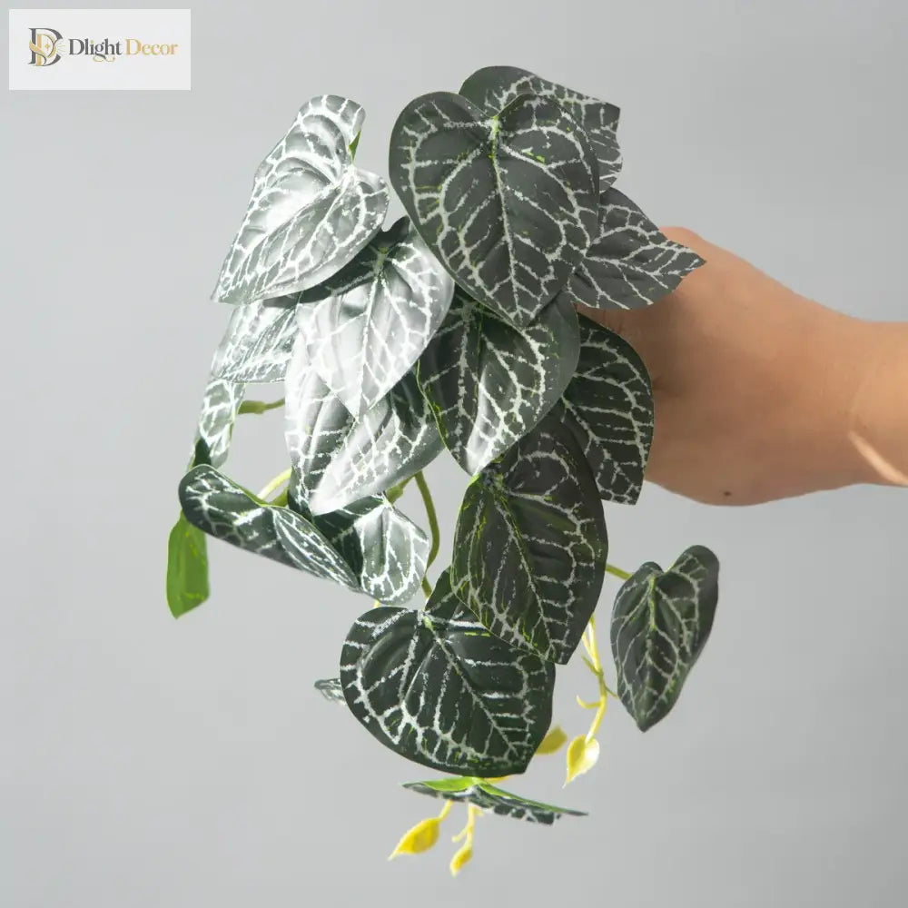 Dlight Decor 25cm Monstera Leaf Vine for Desktop and Holiday Decor