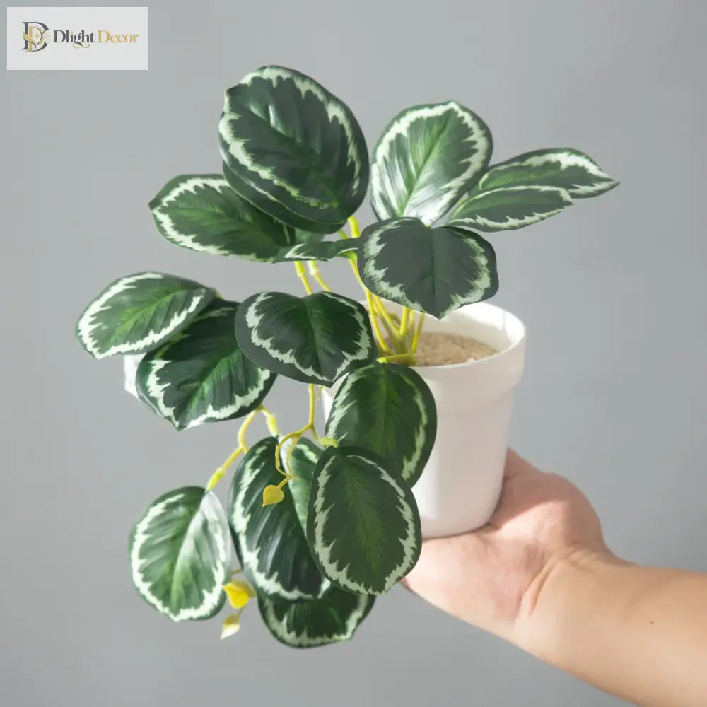 Dlight Decor 25cm Monstera Leaf Vine for Desktop and Holiday Decor