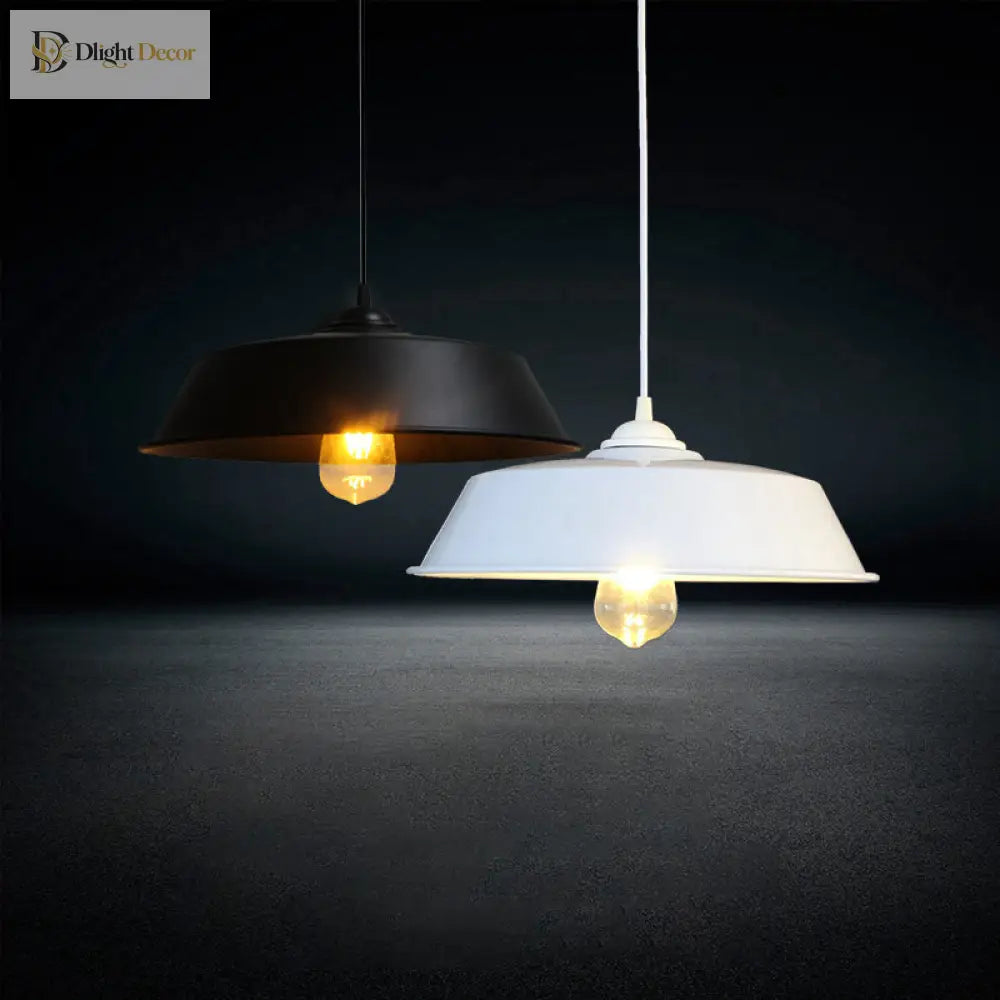 Modern Farmhouse Meets Industrial Chic: The Height Adjustable Black & White Pendant Lamp
