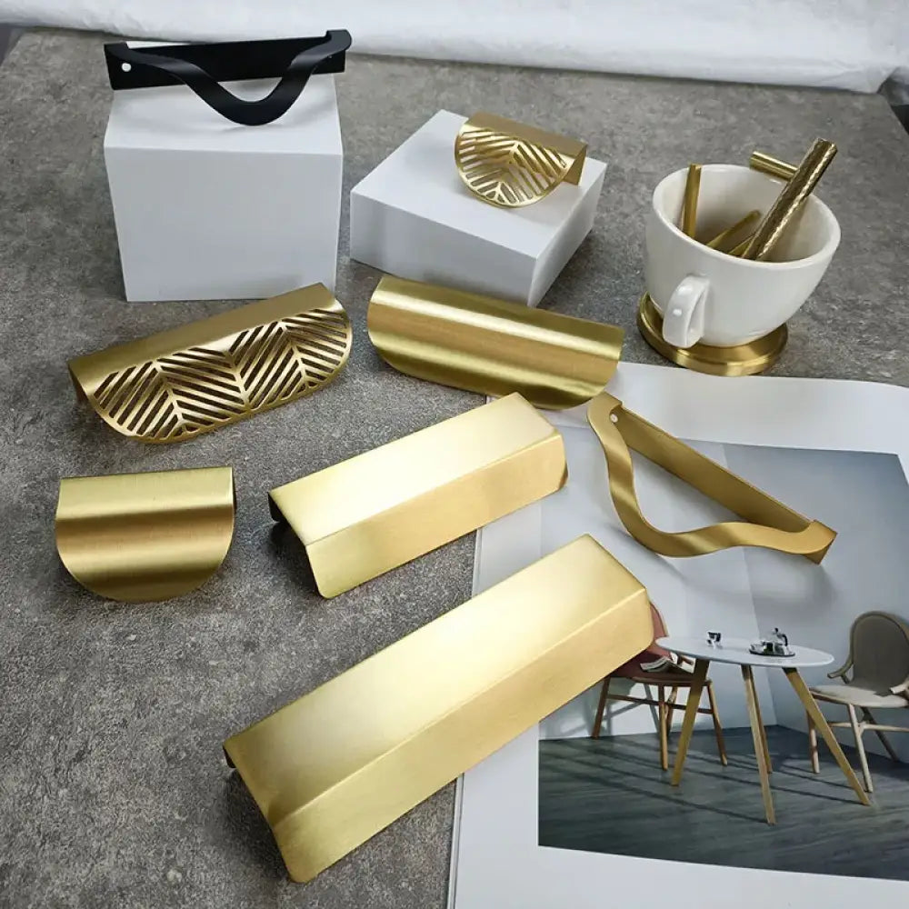 Leaf Shape Brass Handles – Hidden Knobs for Furniture Drawer Dresser and Wardrobe Knob
