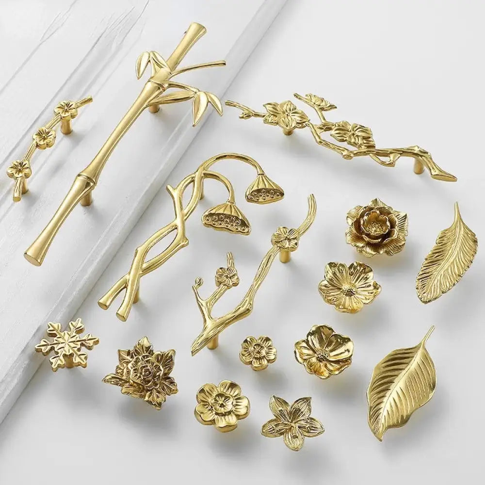 Luxury Brass Flower and Leaf Cabinet Handles – Chinese-Style Decorative Pulls for Wardrobes and Drawers Handles