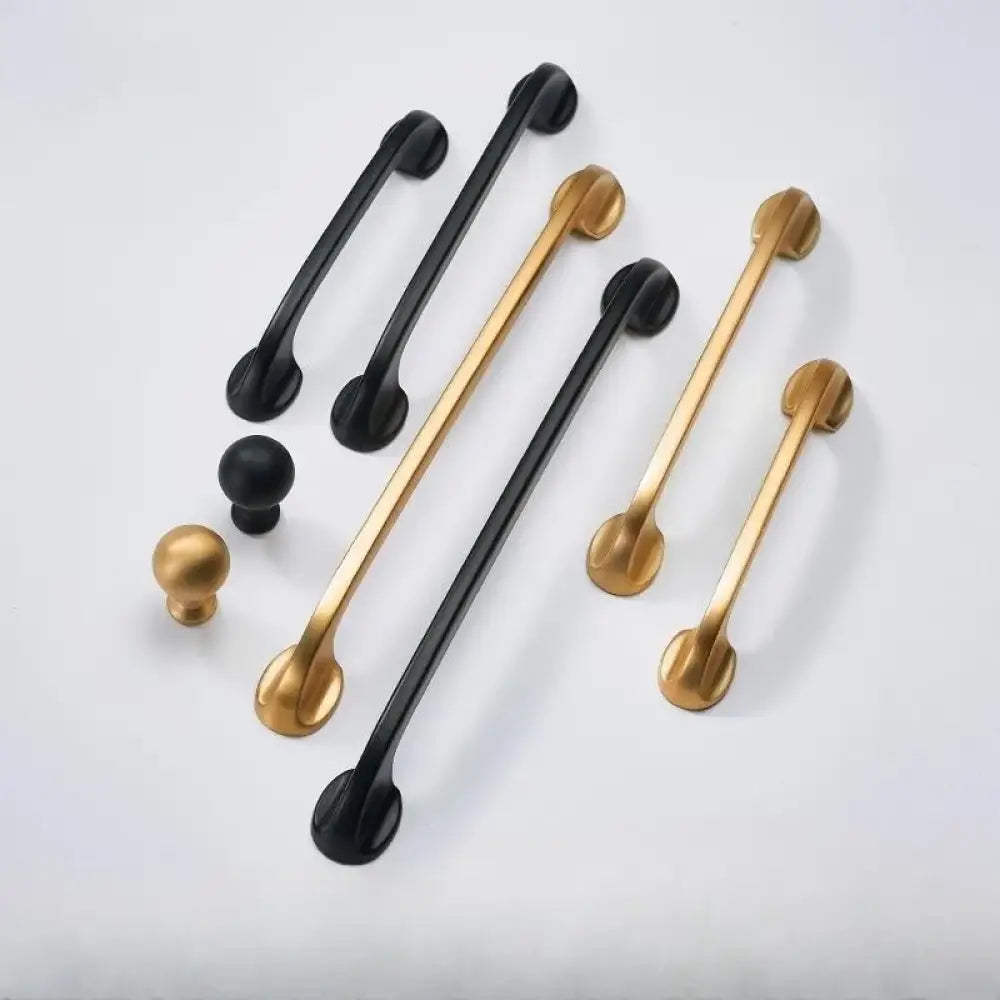 Minimalist Zinc Alloy Cabinet Handles - American Style Drawer Knobs for Wardrobes and Furniture Handles