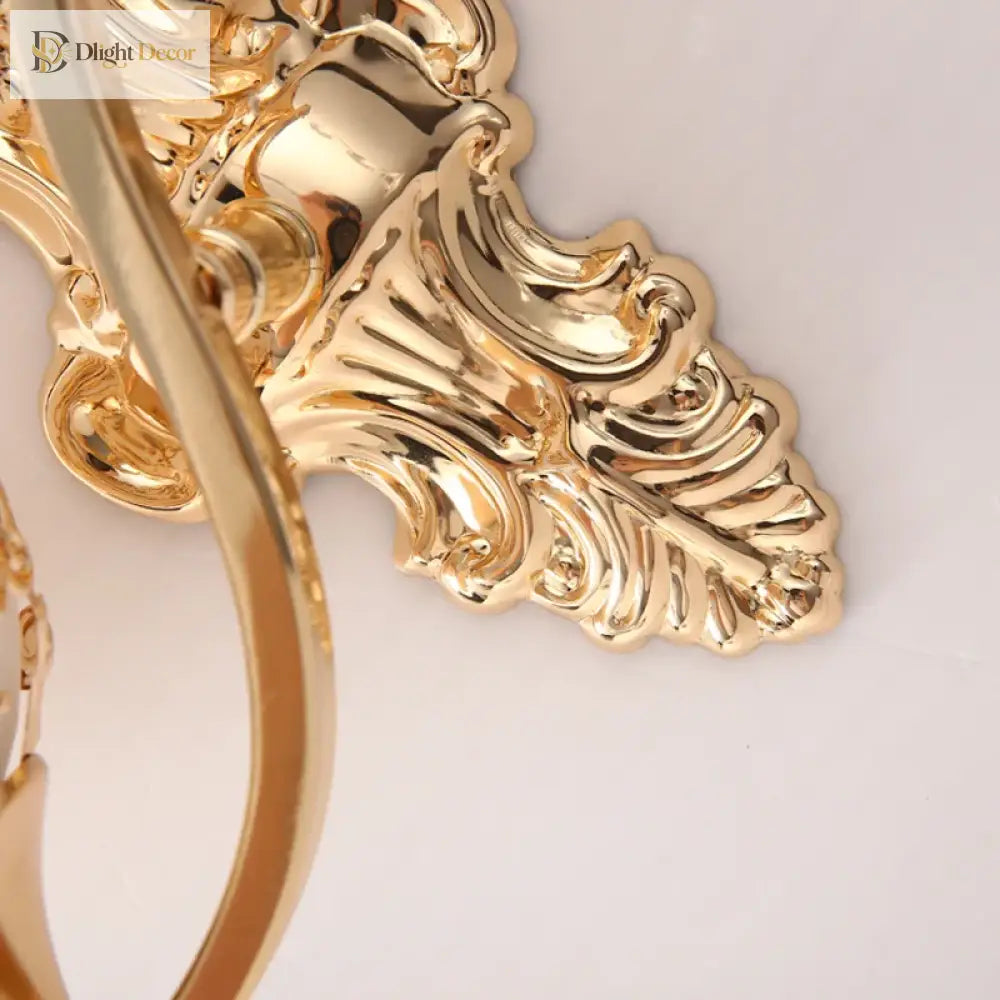 Modern Gold Bedside Wall Light - Elegant Illumination For Your Space Wall Lamp