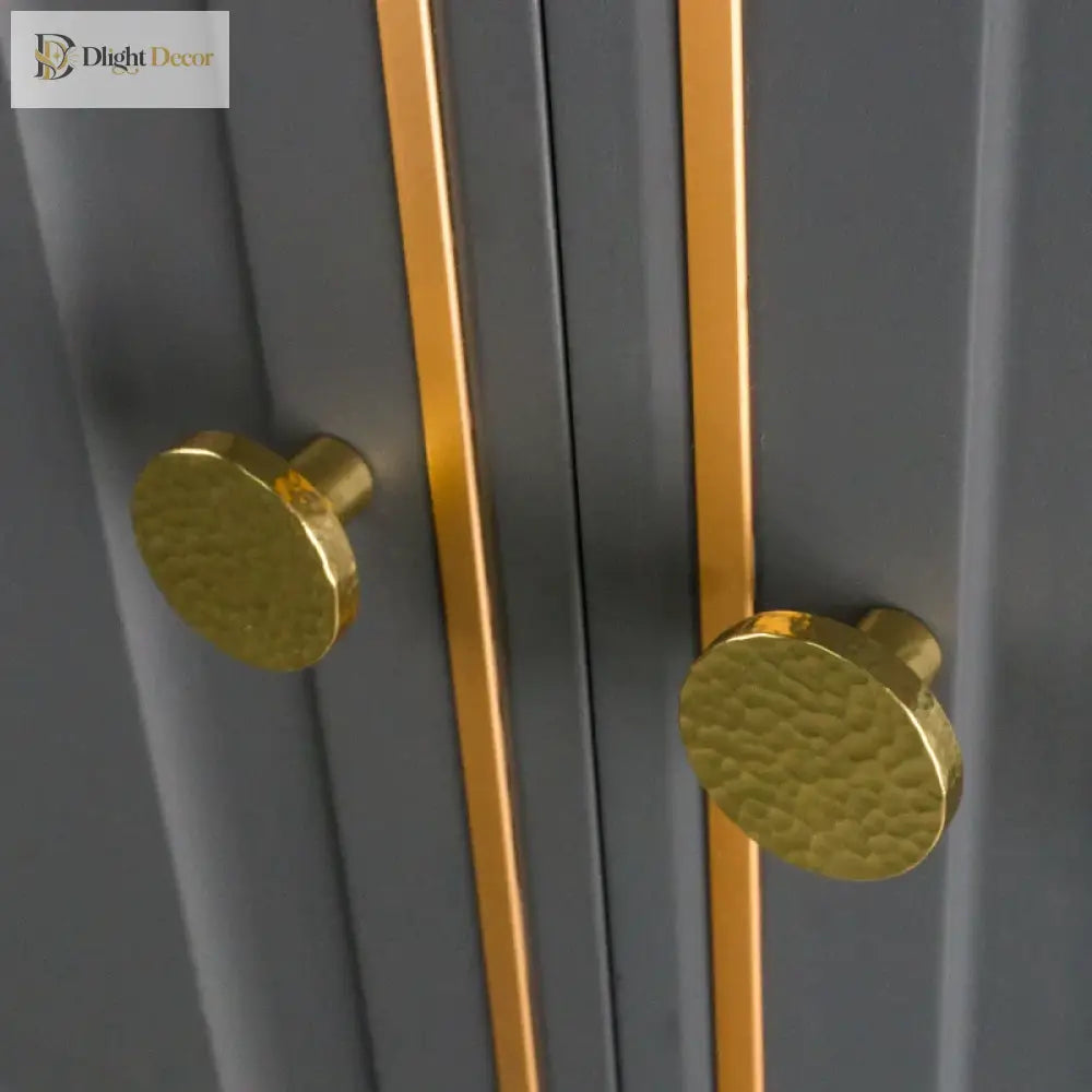 Nordic Handmade Brass Hammered Cabinet Handles – High-End Pulls for Drawers Wardrobes and Kitchen Furniture Knobs