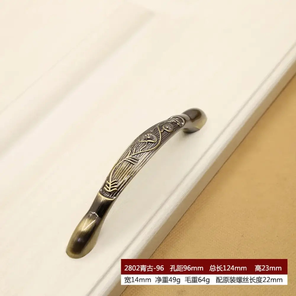 Retro Bronze Cabinet Handles - Antique Metal Kitchen Door Pulls and Wardrobe Knobs 128mm 2802-96mm Handles
