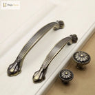 Retro Bronze Cabinet Handles - Antique Metal Kitchen Door Pulls and Wardrobe Knobs 128mm Handles