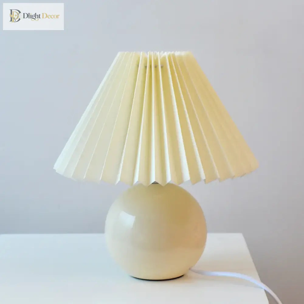 Vintage Pleated Table Lamp With Led E27 Tricolored Bulb - Charming Decorative Night Light For